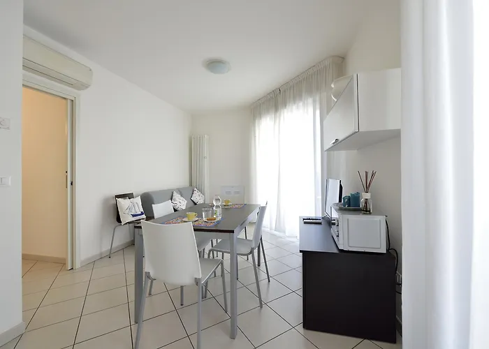 公寓 Bilocale Con Balcone Mina 6 卡托利卡