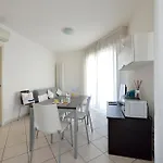Bilocale Con Balcone Mina 6 * Cattolica