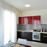 Bilocale Con Balcone Mina 6