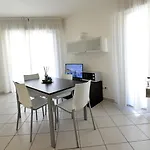 Appartamento Bilocale Con Balcone Mina 6 Cattolica