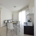 Appartamento Bilocale Con Balcone Mina 6 Cattolica