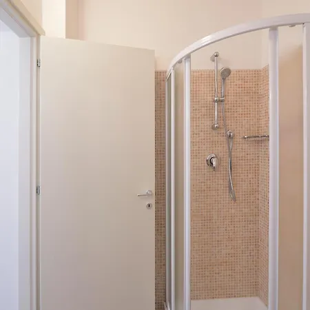 Bilocale Con Balcone Mina 6 Apartmán Cattolica