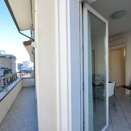 Bilocale Con Balcone Mina 6 Cattolica