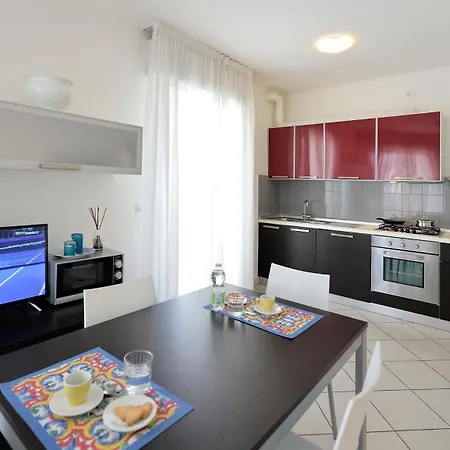 Bilocale Con Balcone Mina 6 Cattolica