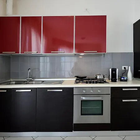 Appartamento Bilocale Con Balcone Mina 6