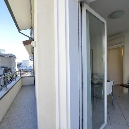 Bilocale Con Balcone Mina 6