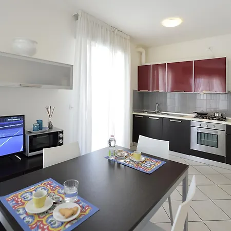 Bilocale Con Balcone Mina 6 Cattolica