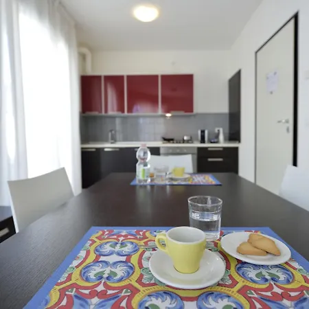 Apartmán Bilocale Con Balcone Mina 6