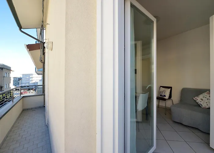 Bilocale Con Balcone Mina 6 Апартаменты *