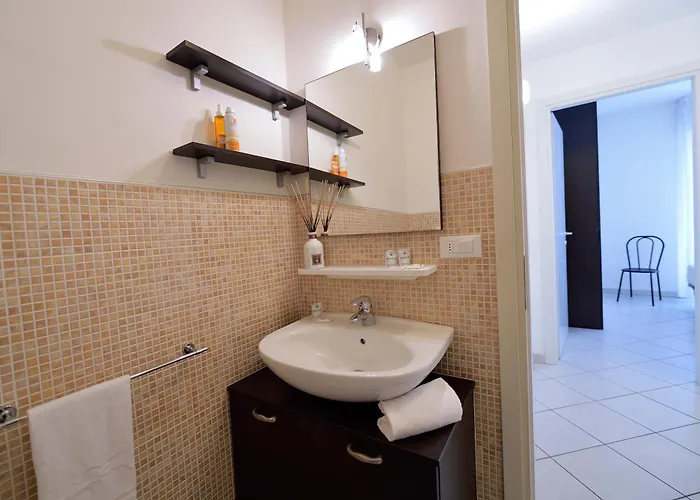 Bilocale Con Balcone Mina 6