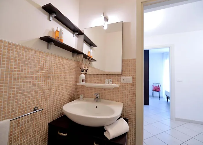 Bilocale Con Balcone Mina 6