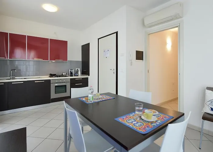 Апартаменты Bilocale Con Balcone Mina 6