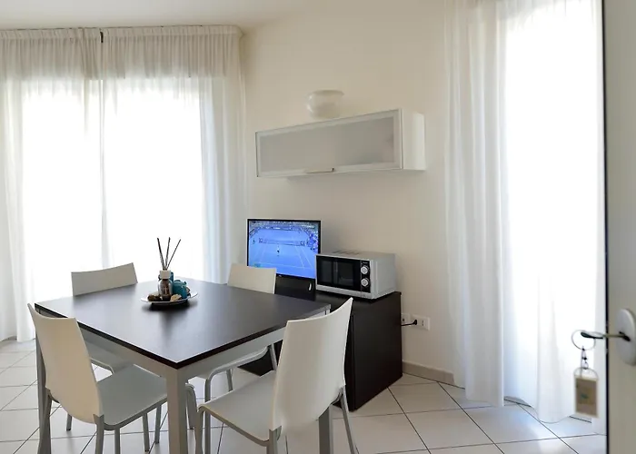 Bilocale Con Balcone Mina 6 Апартаменты *