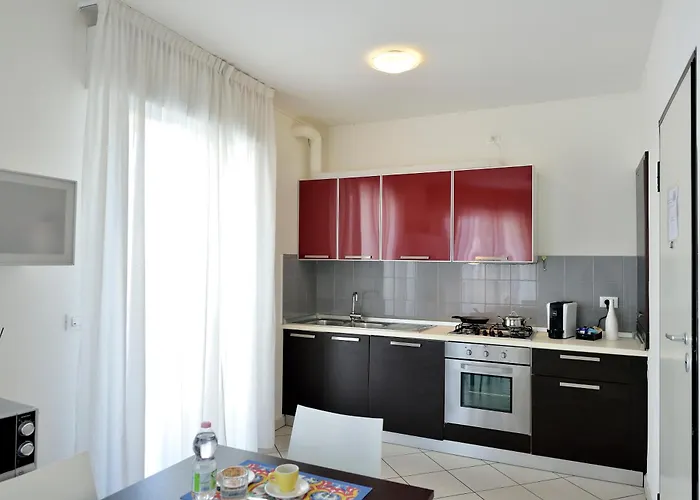 Bilocale Con Balcone Mina 6