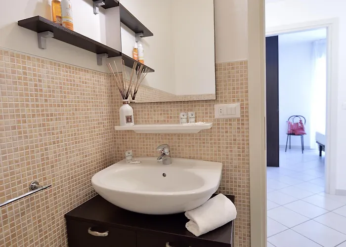 아파트 Bilocale Con Balcone Mina 6