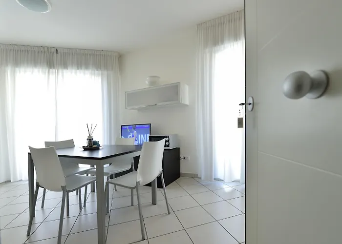 Bilocale Con Balcone Mina 6 Апартаменты *